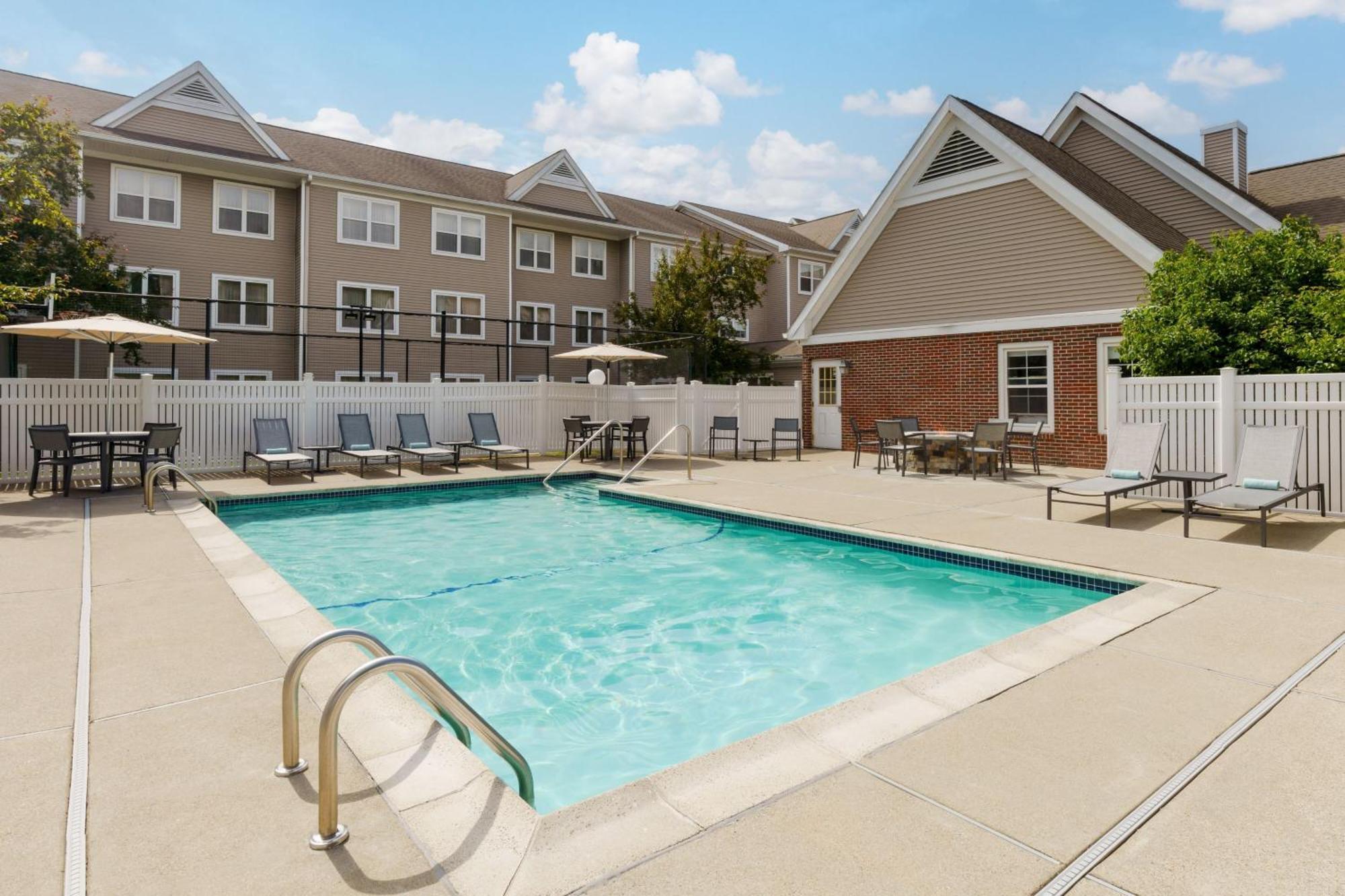 Residence Inn Boston Фоксборо Экстерьер фото