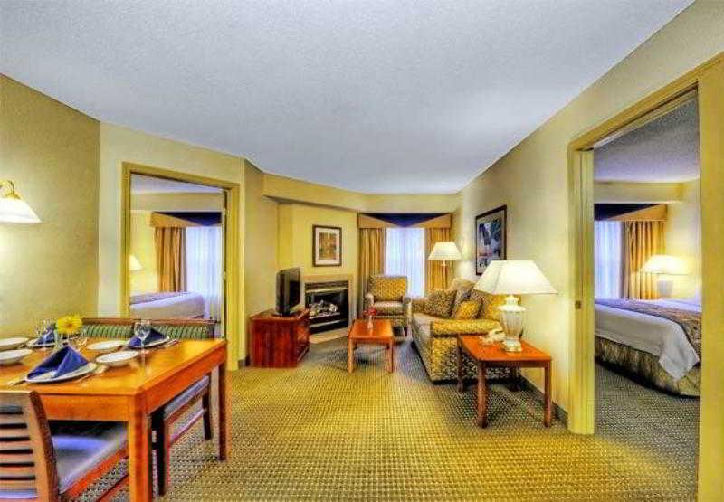 Residence Inn Boston Фоксборо Экстерьер фото